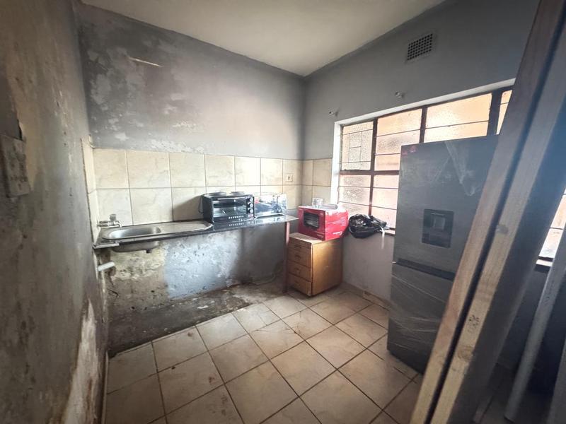 1 Bedroom Property for Sale in Pretoria West Gauteng