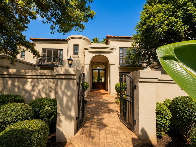 To Let 4 Bedroom Property for Rent in Silver Lakes Gauteng
