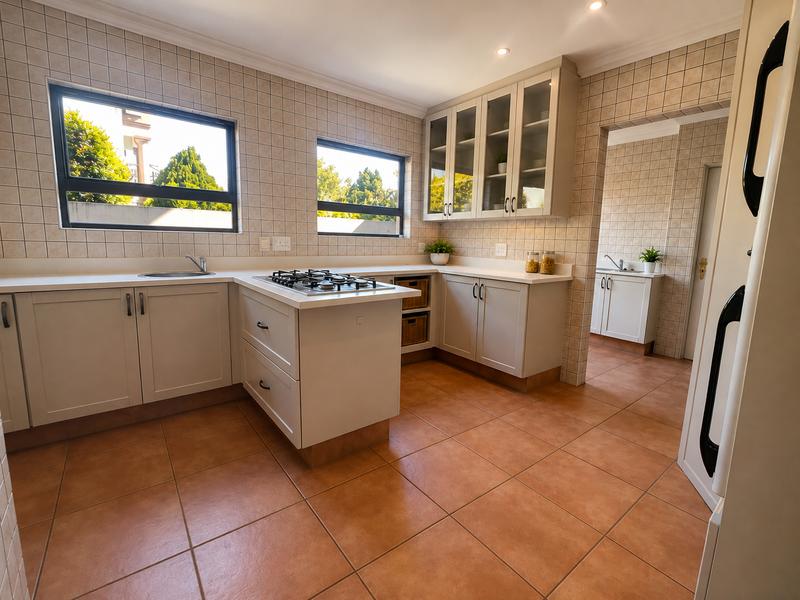 To Let 4 Bedroom Property for Rent in Silver Lakes Gauteng