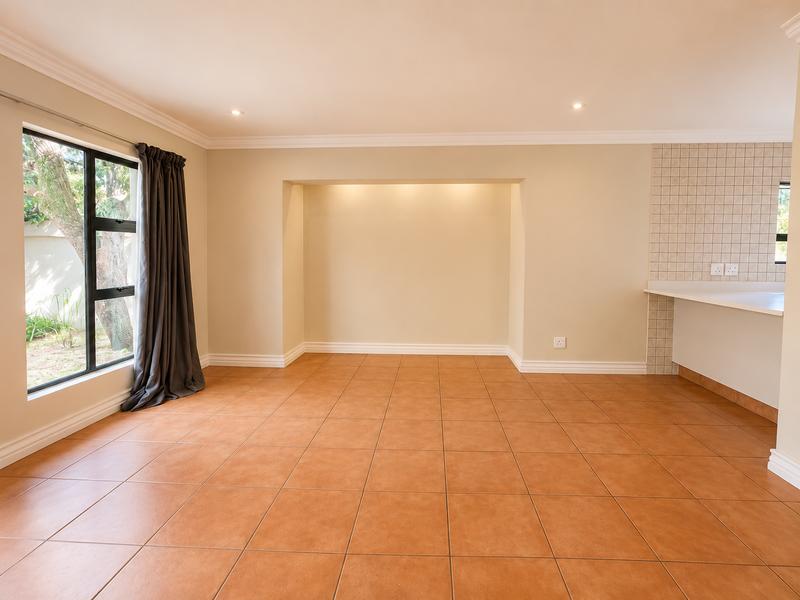 To Let 4 Bedroom Property for Rent in Silver Lakes Gauteng