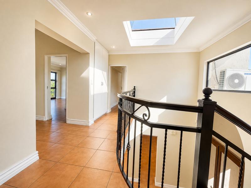 To Let 4 Bedroom Property for Rent in Silver Lakes Gauteng