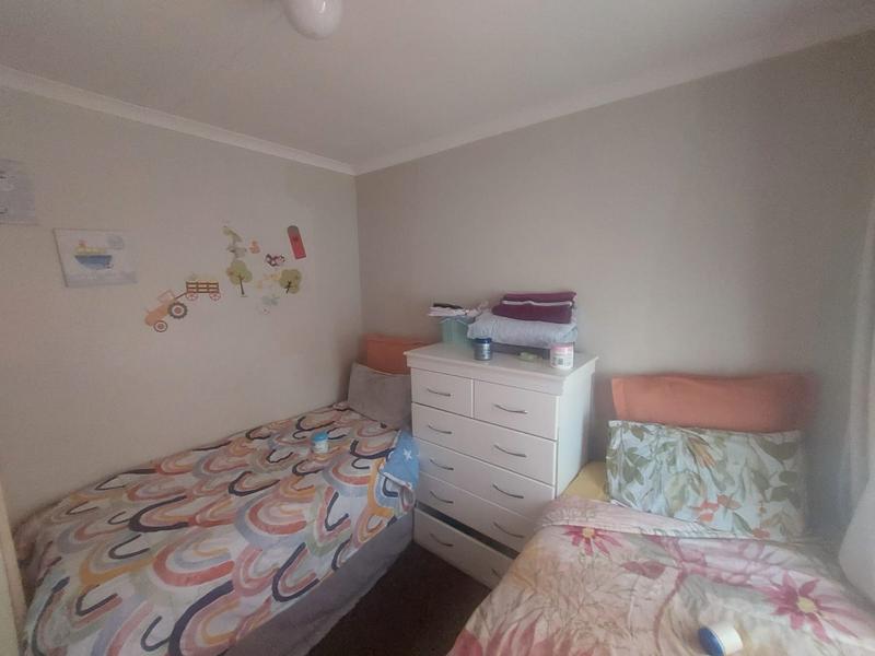 2 Bedroom Property for Sale in Blue Hills Gauteng