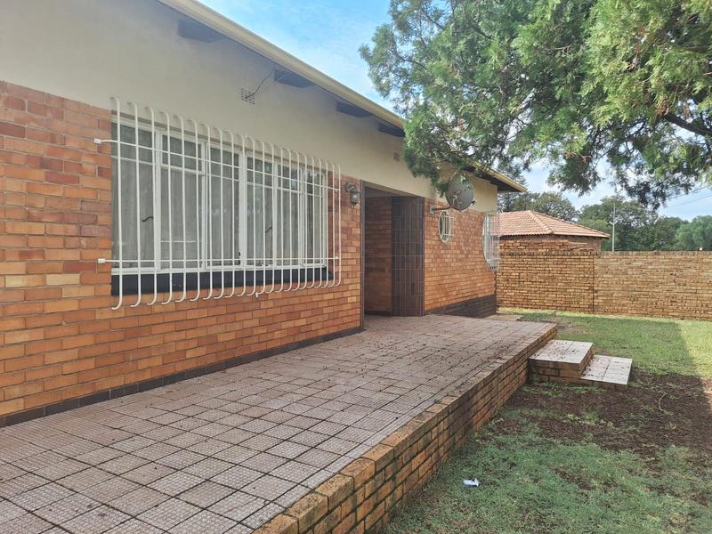 3 Bedroom Property for Sale in Struisbult Gauteng