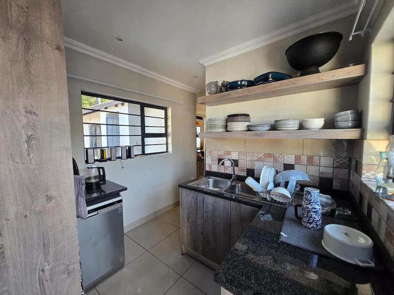 To Let 5 Bedroom Property for Rent in Weltevreden Park Gauteng