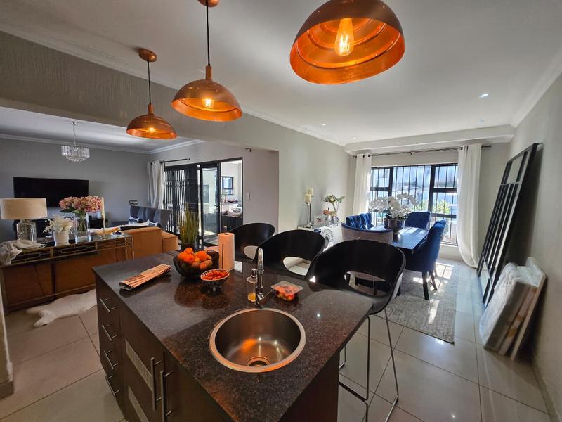 To Let 5 Bedroom Property for Rent in Weltevreden Park Gauteng
