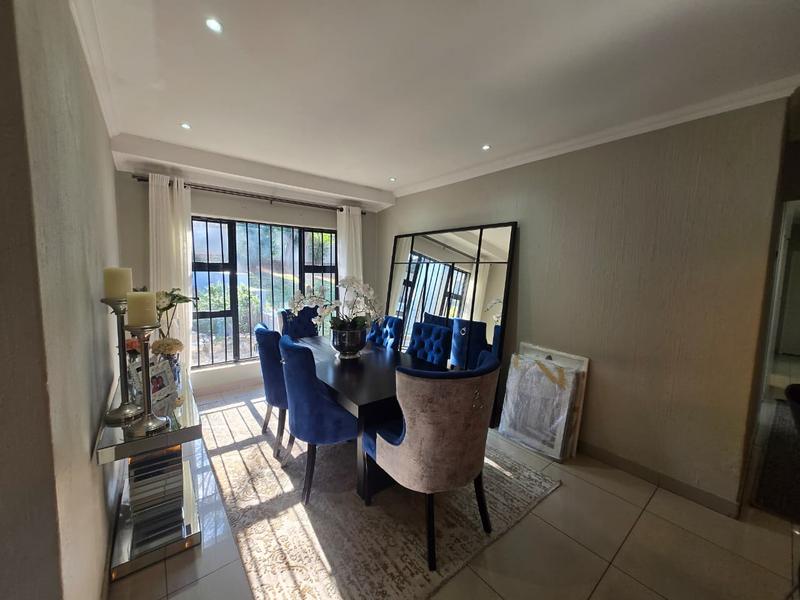 To Let 5 Bedroom Property for Rent in Weltevreden Park Gauteng