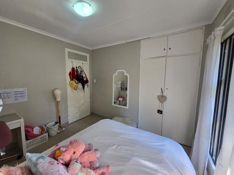 To Let 5 Bedroom Property for Rent in Weltevreden Park Gauteng