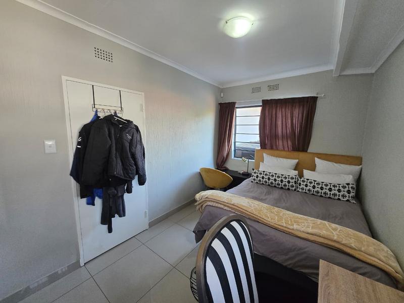 To Let 5 Bedroom Property for Rent in Weltevreden Park Gauteng