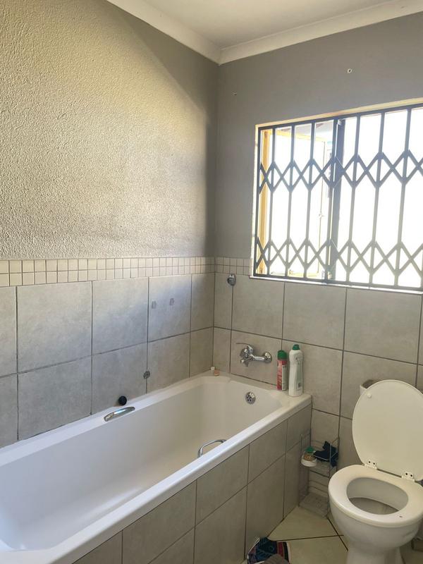 3 Bedroom Property for Sale in Amandasig Gauteng