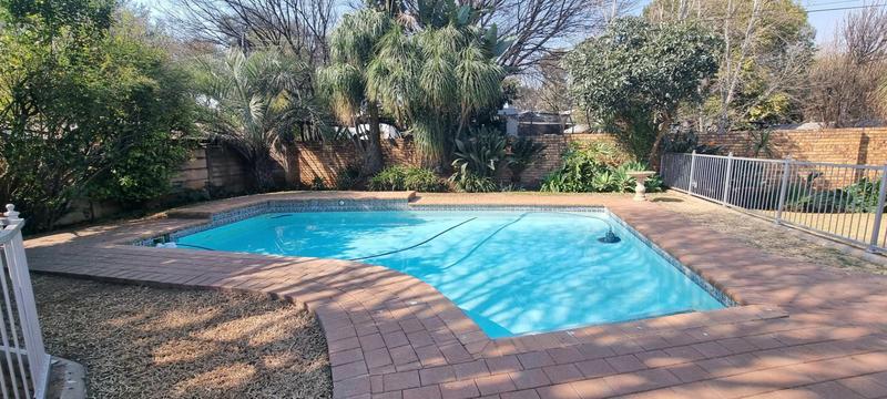 5 Bedroom Property for Sale in Wierda Park Gauteng