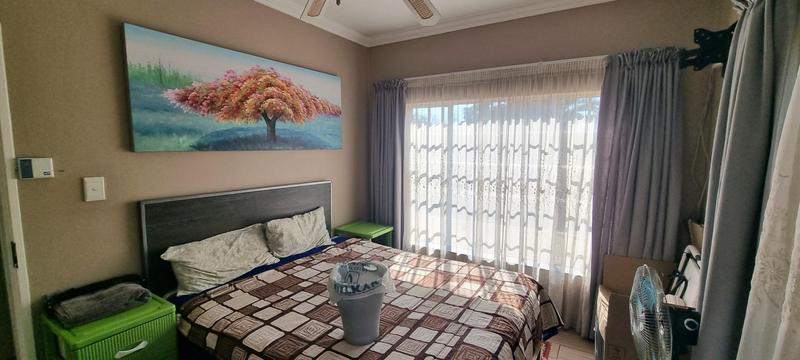 5 Bedroom Property for Sale in Wierda Park Gauteng