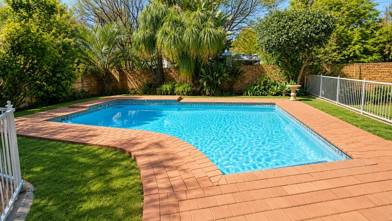 5 Bedroom Property for Sale in Wierda Park Gauteng