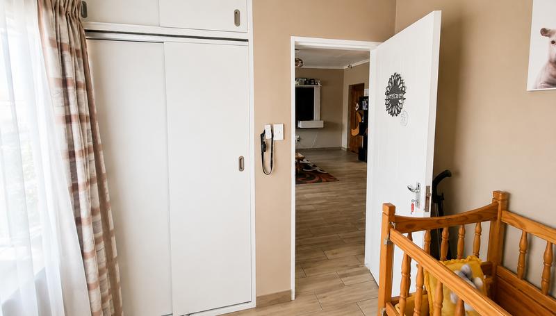 5 Bedroom Property for Sale in Wierda Park Gauteng