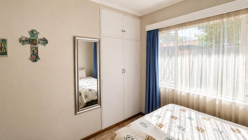 5 Bedroom Property for Sale in Wierda Park Gauteng