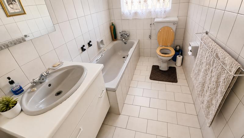 5 Bedroom Property for Sale in Wierda Park Gauteng