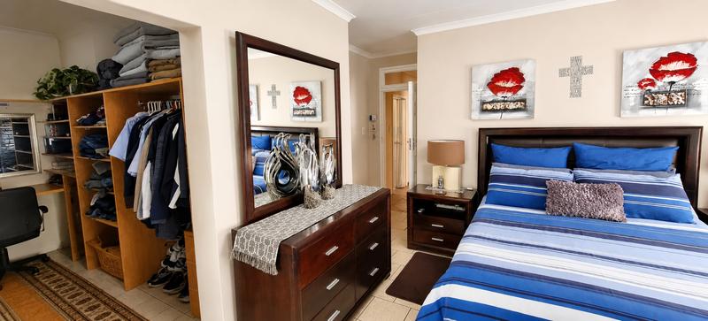 5 Bedroom Property for Sale in Wierda Park Gauteng