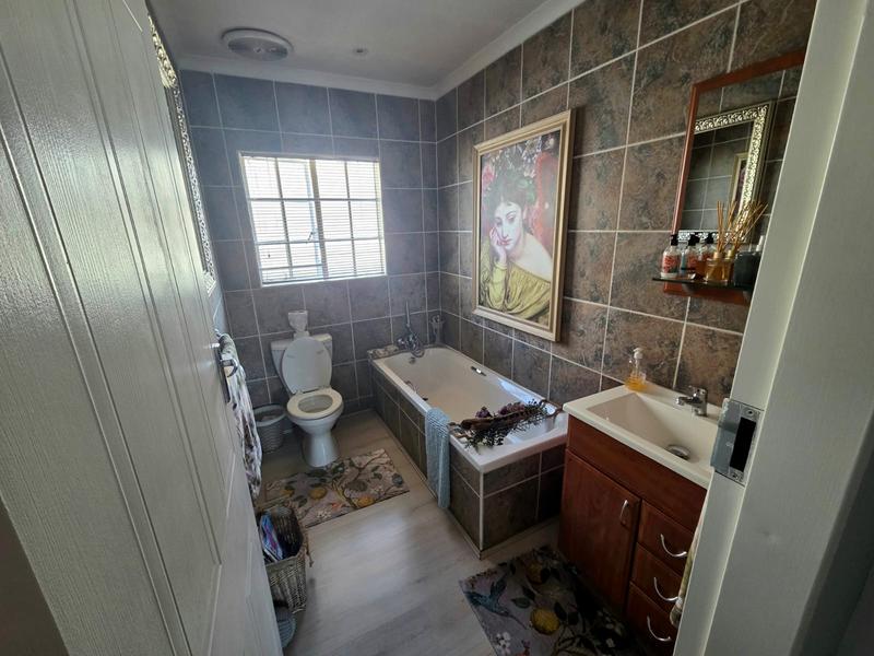 3 Bedroom Property for Sale in Amberfield Gauteng