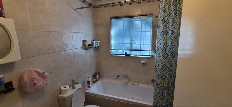 3 Bedroom Property for Sale in Heuwelsig Estate Gauteng