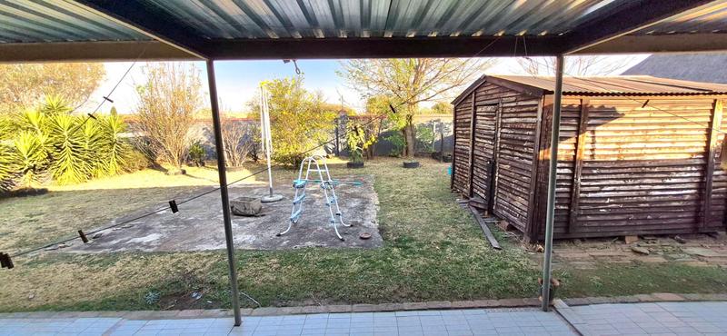 3 Bedroom Property for Sale in Heuwelsig Estate Gauteng