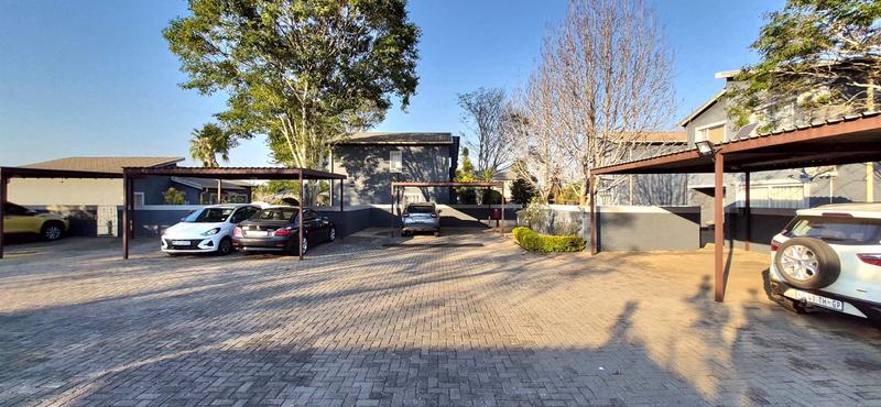 3 Bedroom Property for Sale in Heuwelsig Estate Gauteng