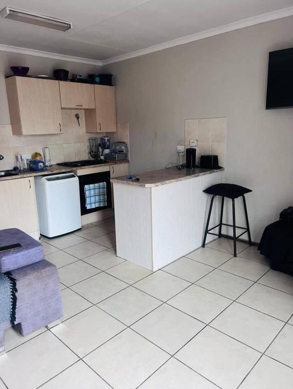 2 Bedroom Property for Sale in Kosmosdal Gauteng
