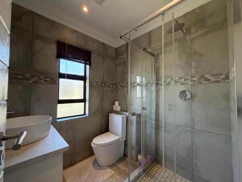 6 Bedroom Property for Sale in Blue Valley Golf Estate Gauteng