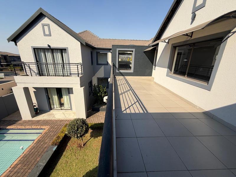 6 Bedroom Property for Sale in Blue Valley Golf Estate Gauteng