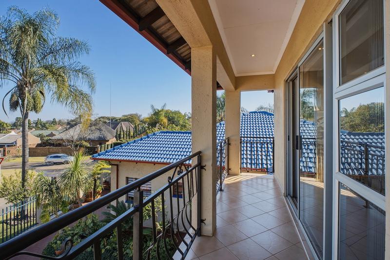 4 Bedroom Property for Sale in Garsfontein Ext 11 Gauteng