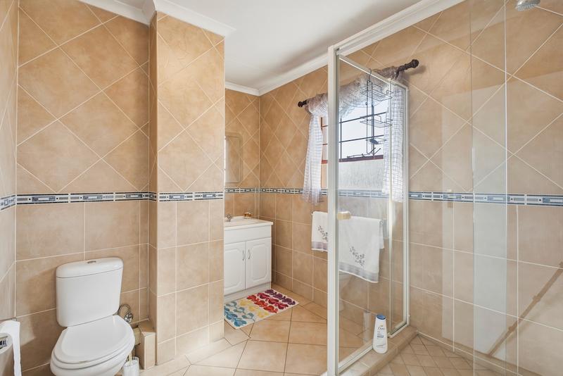 4 Bedroom Property for Sale in Garsfontein Ext 11 Gauteng