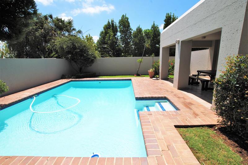 To Let 1 Bedroom Property for Rent in Rivonia Gauteng