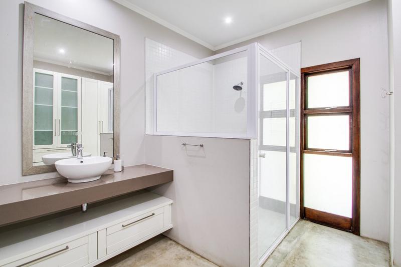 2 Bedroom Property for Sale in Dainfern Gauteng