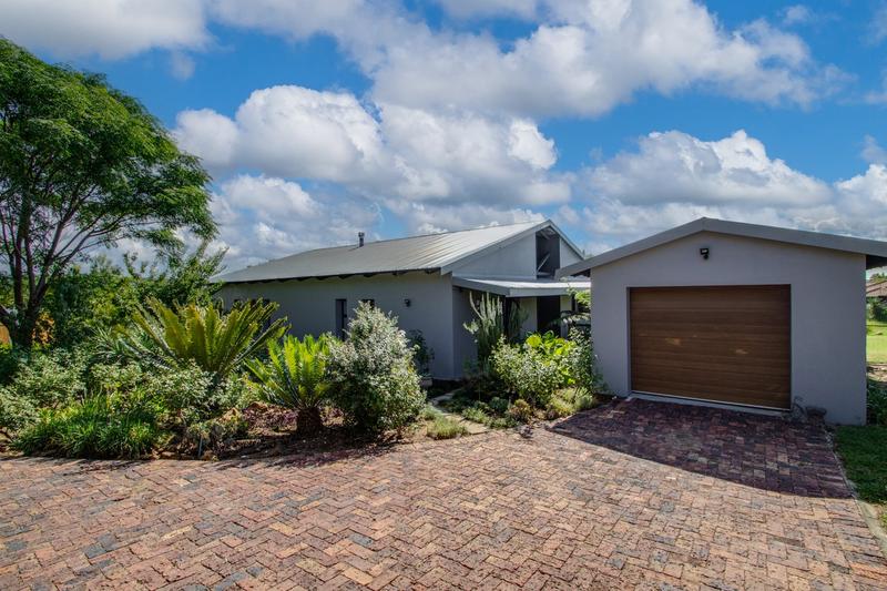 2 Bedroom Property for Sale in Dainfern Gauteng