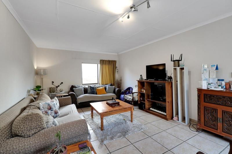 To Let 4 Bedroom Property for Rent in Fourways Gardens Gauteng
