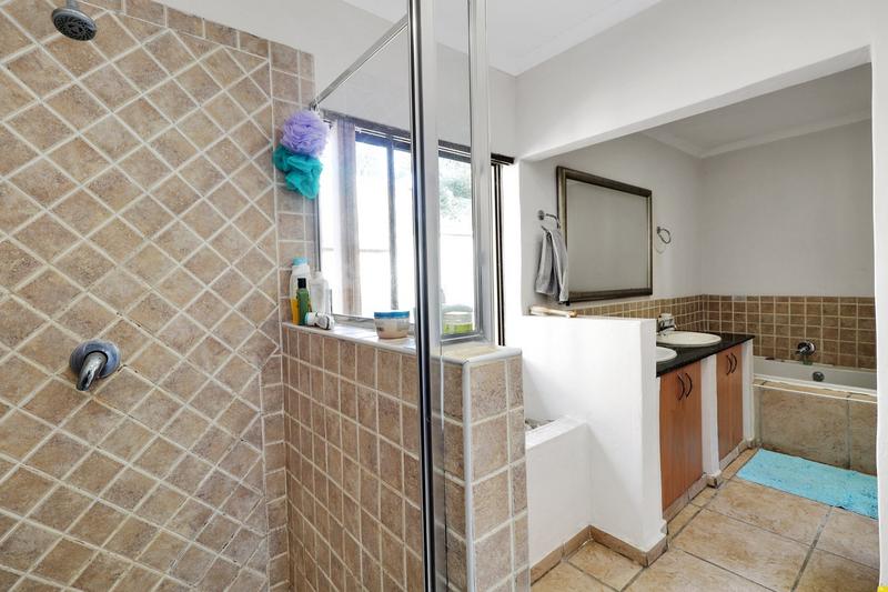 To Let 4 Bedroom Property for Rent in Fourways Gardens Gauteng