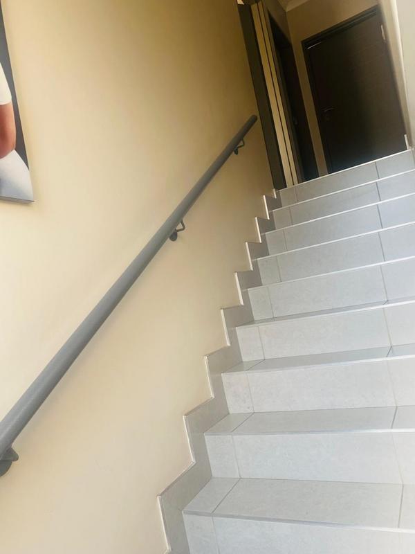 4 Bedroom Property for Sale in Clayville Gauteng