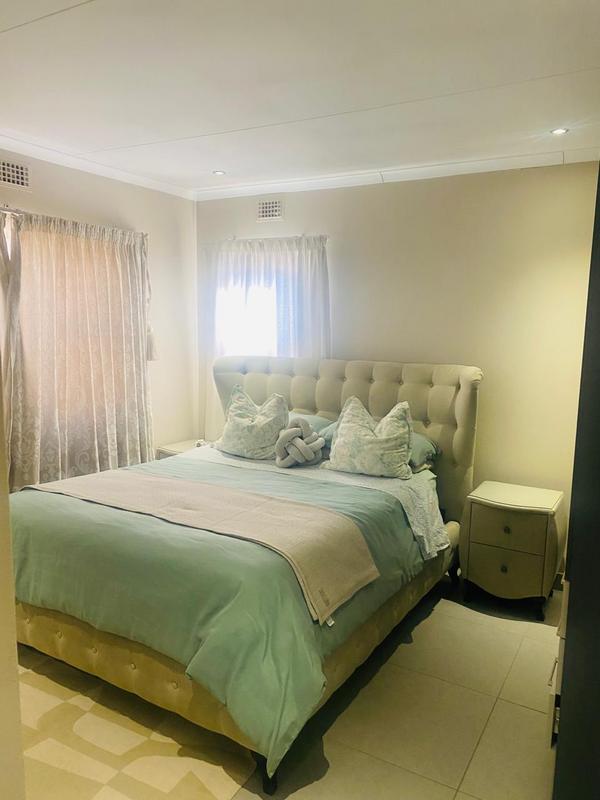 4 Bedroom Property for Sale in Clayville Gauteng