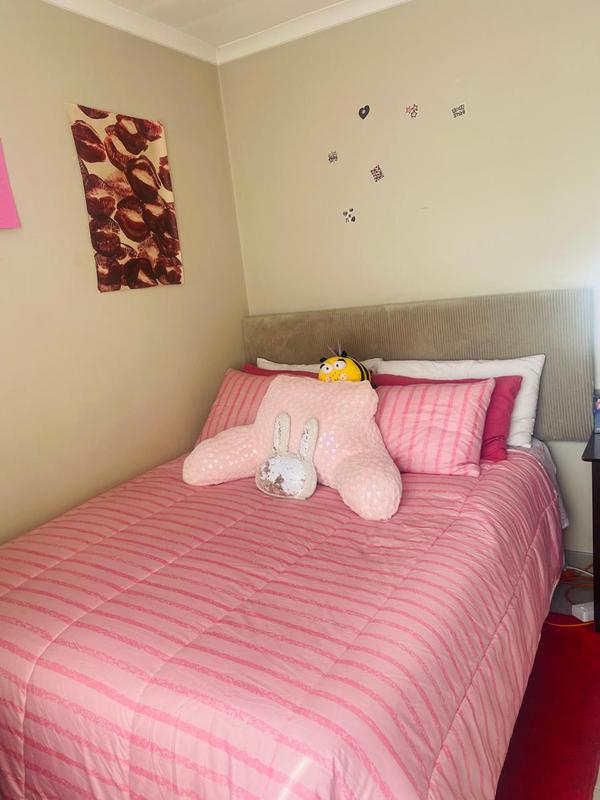 4 Bedroom Property for Sale in Clayville Gauteng
