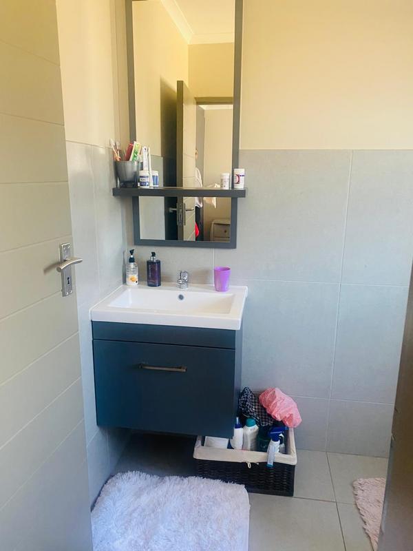 4 Bedroom Property for Sale in Clayville Gauteng