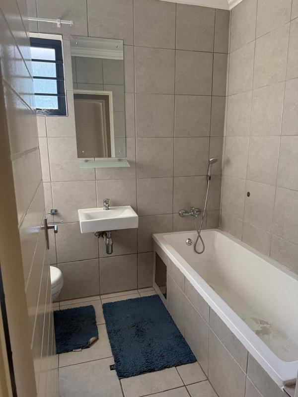 3 Bedroom Property for Sale in Blue Hills Gauteng