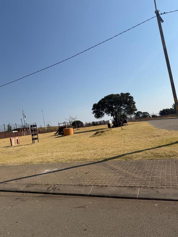 3 Bedroom Property for Sale in Blue Hills Gauteng