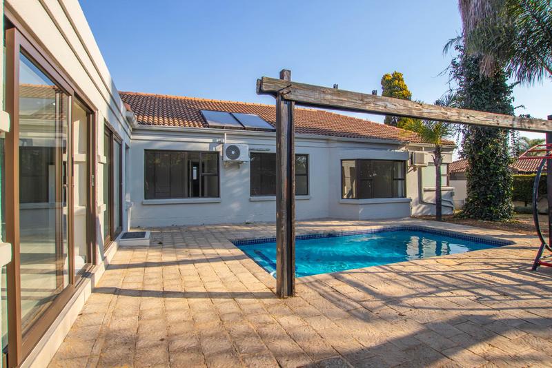 To Let 4 Bedroom Property for Rent in Dainfern Gauteng