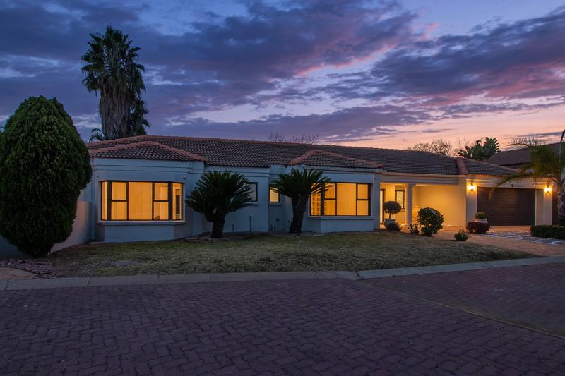 To Let 4 Bedroom Property for Rent in Dainfern Gauteng