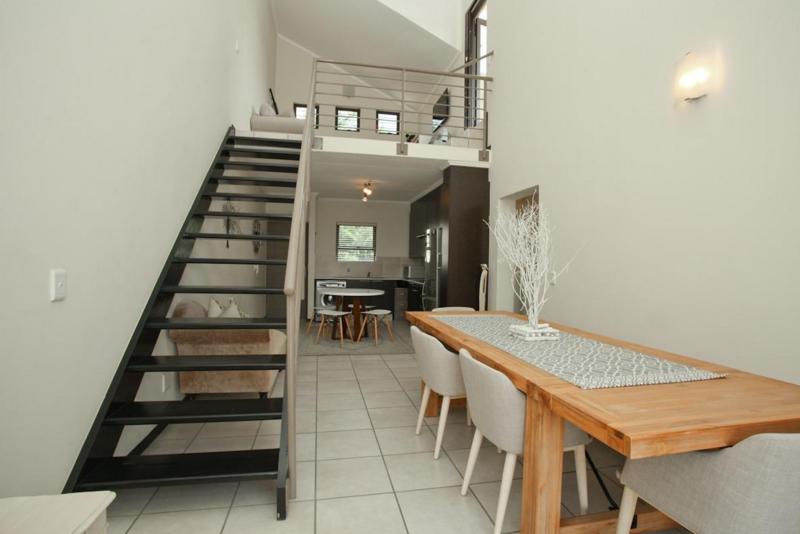 To Let 2 Bedroom Property for Rent in Douglasdale Gauteng