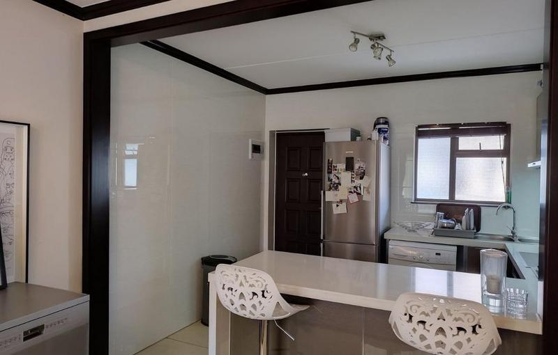 To Let 2 Bedroom Property for Rent in Fourways Gauteng