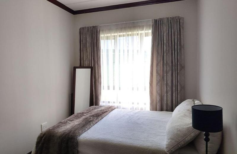 To Let 2 Bedroom Property for Rent in Fourways Gauteng