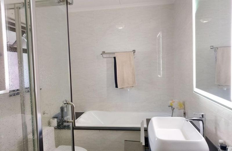 To Let 2 Bedroom Property for Rent in Fourways Gauteng