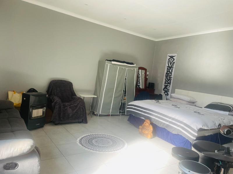 3 Bedroom Property for Sale in Edleen Gauteng
