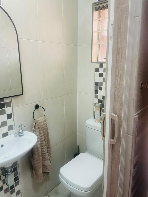 3 Bedroom Property for Sale in Edleen Gauteng