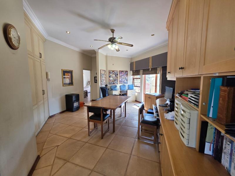 4 Bedroom Property for Sale in Van Riebeeck Park Gauteng