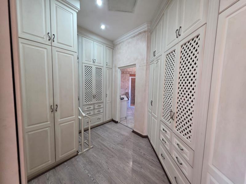 4 Bedroom Property for Sale in Van Riebeeck Park Gauteng
